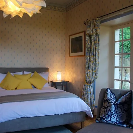 Manoir De Beauregard - Cunault Bed and Breakfast *