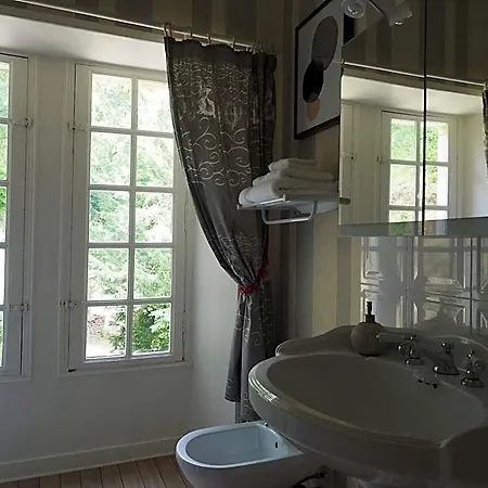 Manoir De Beauregard - Cunault Bed & Breakfast *