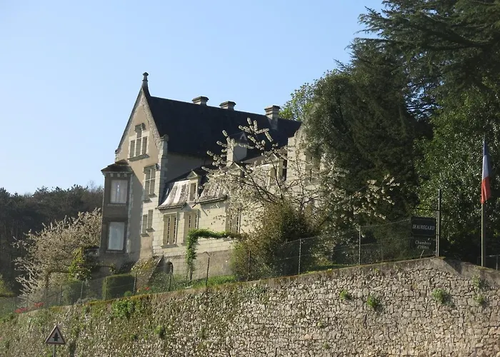 Manoir De Beauregard - Cunault Bed & Breakfast